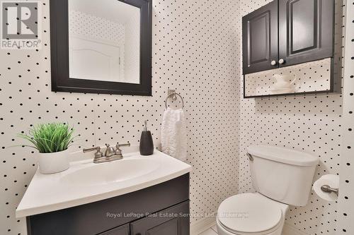4 - 2407 Woodward Avenue, Burlington (Brant), ON - Indoor