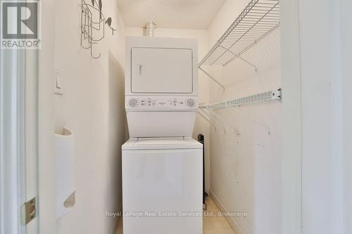 4 - 2407 Woodward Avenue, Burlington (Brant), ON - Indoor Photo Showing Laundry Room