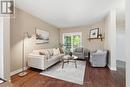 15 Halkirk Avenue, Ottawa, ON  - Indoor Photo Showing Living Room 