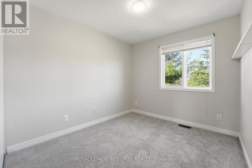 15 Halkirk Avenue, Ottawa, ON - Indoor Photo Showing Other Room