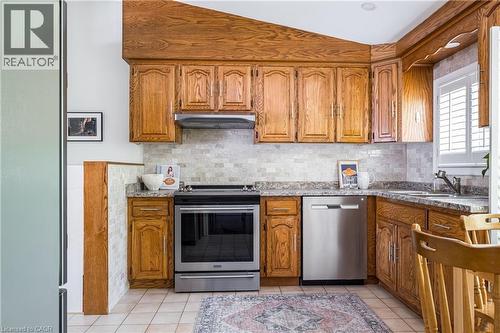 106 Cline Avenue S, Hamilton, ON - Indoor Photo Showing Kitchen With Stainless Steel Kitchen
