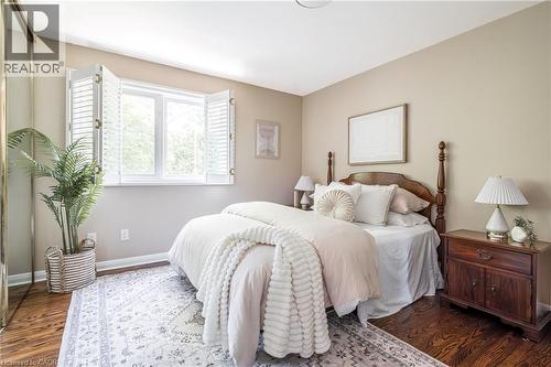 106 Cline Avenue S, Hamilton, ON - Indoor Photo Showing Bedroom