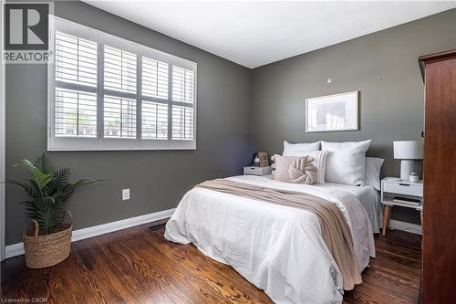 106 Cline Avenue S, Hamilton, ON - Indoor Photo Showing Bedroom