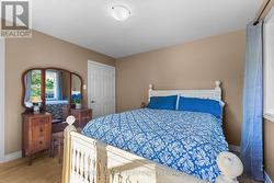Second bedroom - 