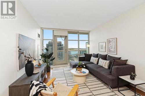 #1510 - 35 Mariner Terrace, Toronto, ON - Indoor Photo Showing Living Room