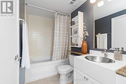 #1510 - 35 Mariner Terrace, Toronto, ON - Indoor Photo Showing Bathroom