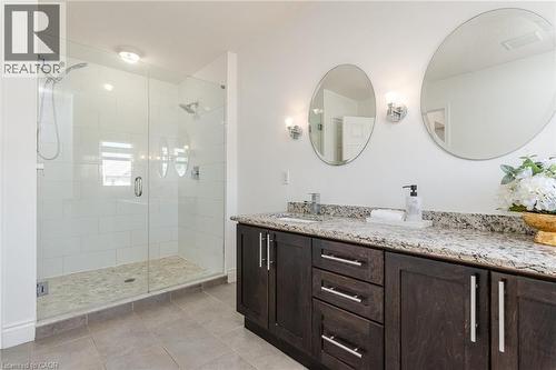 357 Parkvale Drive, Kitchener, ON - Indoor Photo Showing Bathroom