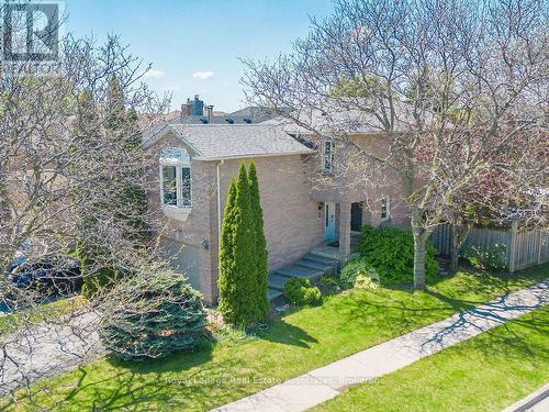 1308 VALERIE CRESCENT  Oakville, ON L6J 7E2
