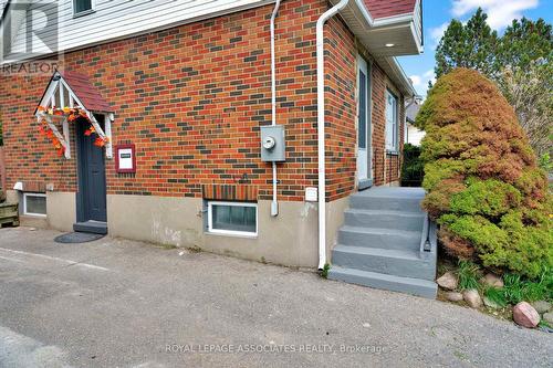 42 Rossland Road W, Oshawa, ON - Outdoor With Exterior