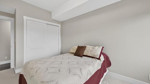 1303-1405 Springhill Drive, Kamloops, BC - Indoor Photo Showing Bedroom