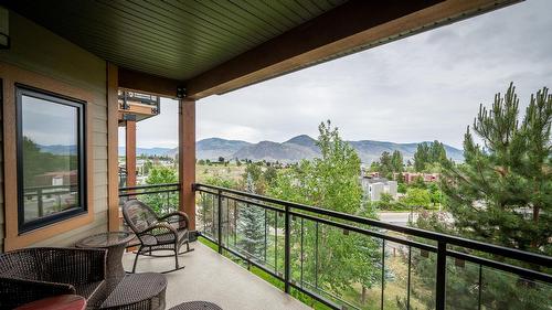 1303-1405 Springhill Drive, Kamloops, BC - Outdoor With View With Exterior