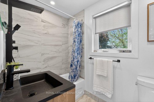 260 Dewhurst Boulevard N, Toronto, ON 
