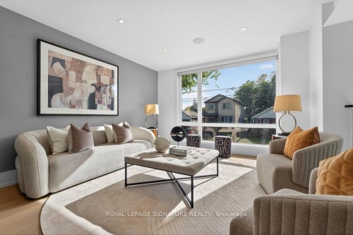 39 Derwyn Road, Toronto, ON 
