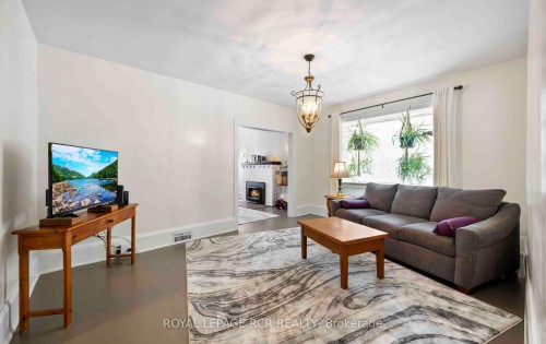 7 Third Avenue, Orangeville, ON 