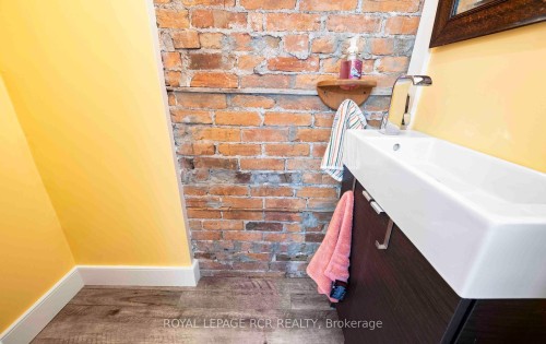 7 Third Avenue, Orangeville, ON 