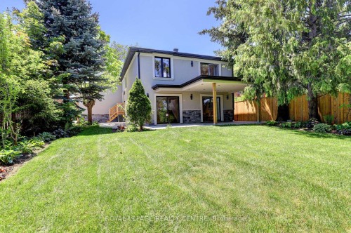 2257 Springfield Court, Mississauga, ON 