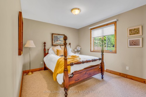 516452 7Th Line, Blue Mountains, ON 