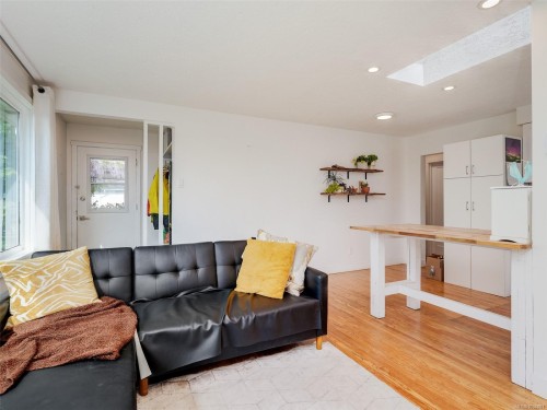 839 Villance St, Victoria, BC 