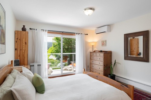 793 Stelly'S Cross Rd, Central Saanich, BC 