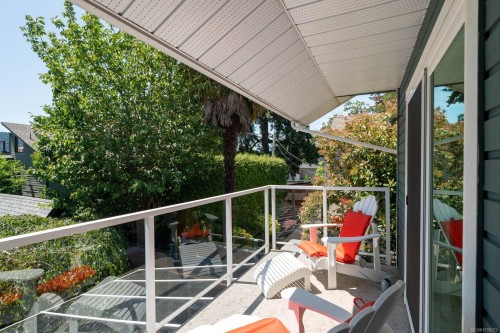 793 Stelly'S Cross Rd, Central Saanich, BC 