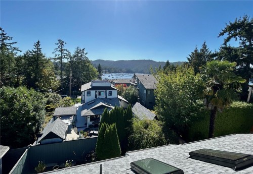 793 Stelly'S Cross Rd, Central Saanich, BC 
