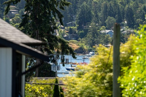 793 Stelly'S Cross Rd, Central Saanich, BC 