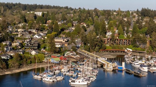 793 Stelly'S Cross Rd, Central Saanich, BC 
