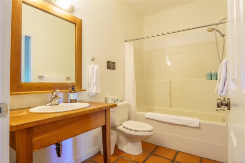 #607-1971 Harbour Dr, Ucluelet, BC 