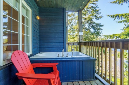 #607-1971 Harbour Dr, Ucluelet, BC 