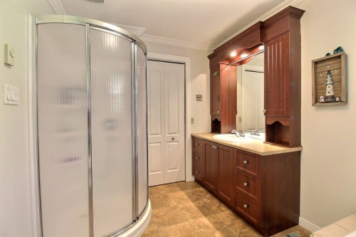 Salle de bains - 11 Rue Des Ancêtres, Saint-Benoît-Labre, QC - Indoor Photo Showing Bathroom