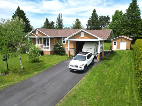 Façade - 11 Rue Des Ancêtres, Saint-Benoît-Labre, QC - Outdoor