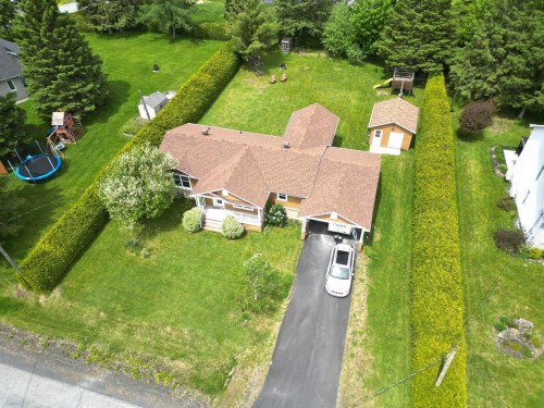 Photo aérienne - 11 Rue Des Ancêtres, Saint-Benoît-Labre, QC - Outdoor