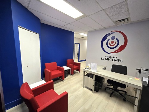 Reception - 205-4650 Boul. Des Laurentides, Laval (Vimont), QC - Indoor Photo Showing Office