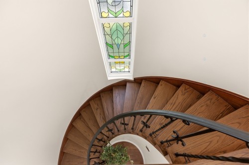 Escalier - 35 Rue Dufferin, Hampstead, QC - Indoor Photo Showing Other Room