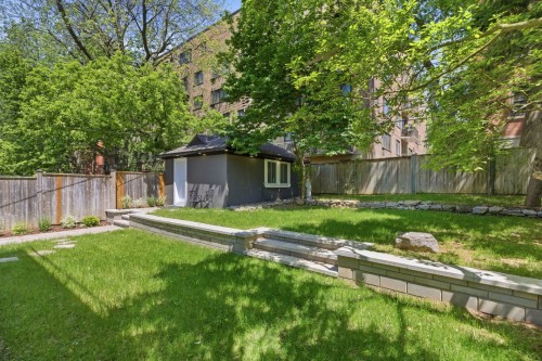 Cour - 35 Rue Dufferin, Hampstead, QC - Outdoor With Backyard