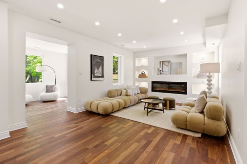 Salon - 35 Rue Dufferin, Hampstead, QC - Indoor Photo Showing Living Room With Fireplace