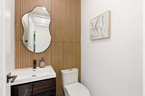 Salle d'eau - 35 Rue Dufferin, Hampstead, QC - Indoor Photo Showing Bathroom