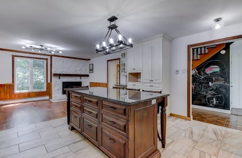 Cuisine - 92  - 94 Crois. Desautels, Saint-Charles-Sur-Richelieu, QC - Indoor Photo Showing Kitchen