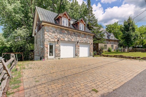 Garage - 92  - 94 Crois. Desautels, Saint-Charles-Sur-Richelieu, QC - Outdoor