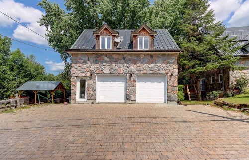 Garage - 92  - 94 Crois. Desautels, Saint-Charles-Sur-Richelieu, QC - Outdoor