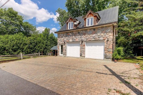 Garage - 92  - 94 Crois. Desautels, Saint-Charles-Sur-Richelieu, QC - Outdoor