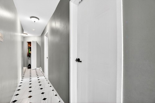 Hall d'entrée/Vestibule - 321-56 Boul. Bellerose E., Laval (Vimont), QC - Indoor Photo Showing Other Room
