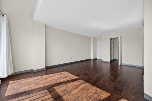 Chambre à coucher principale - 607-2300 Rue Ward, Montréal (Saint-Laurent), QC - Indoor Photo Showing Other Room