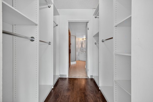 Penderie (Walk-in) - 607-2300 Rue Ward, Montréal (Saint-Laurent), QC - Indoor Photo Showing Other Room