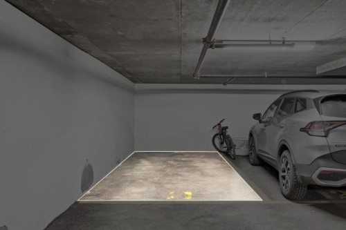 Garage - 307-355 Rue Hurteau, Dollard-Des-Ormeaux, QC - Indoor Photo Showing Garage
