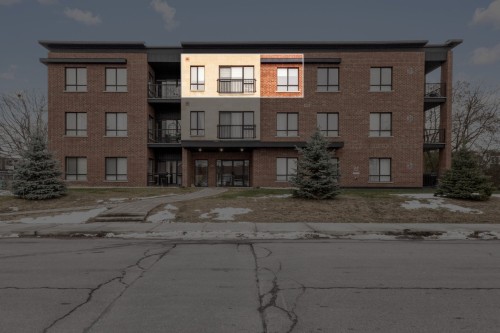 Façade - 307-355 Rue Hurteau, Dollard-Des-Ormeaux, QC - Outdoor