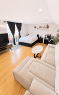 Mezzanine - 