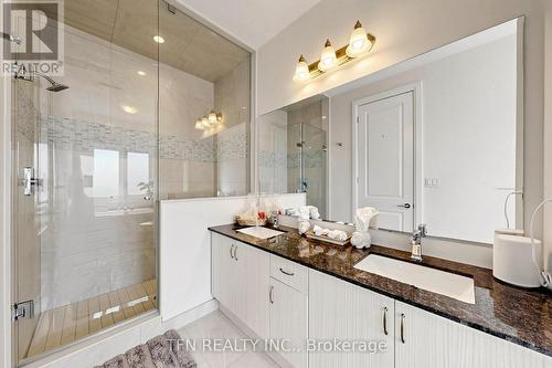 30 Hesperus Road, Vaughan, ON - Indoor Photo Showing Bathroom