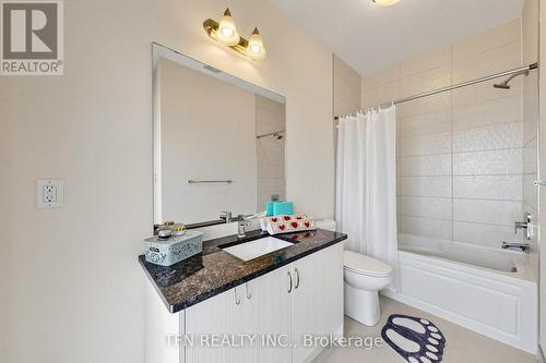 30 Hesperus Road, Vaughan, ON - Indoor Photo Showing Bathroom