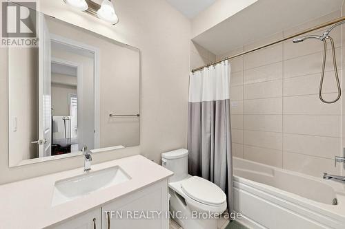 30 Hesperus Road, Vaughan, ON - Indoor Photo Showing Bathroom